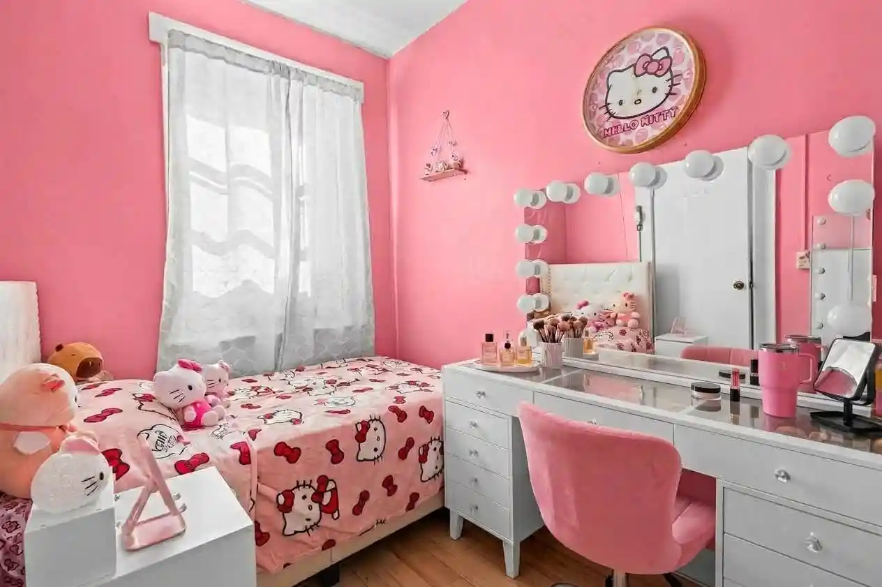 Listing Photo 5 - Condo for sale in building located at 4527 Cottage Pl, Union City, NJ 07087