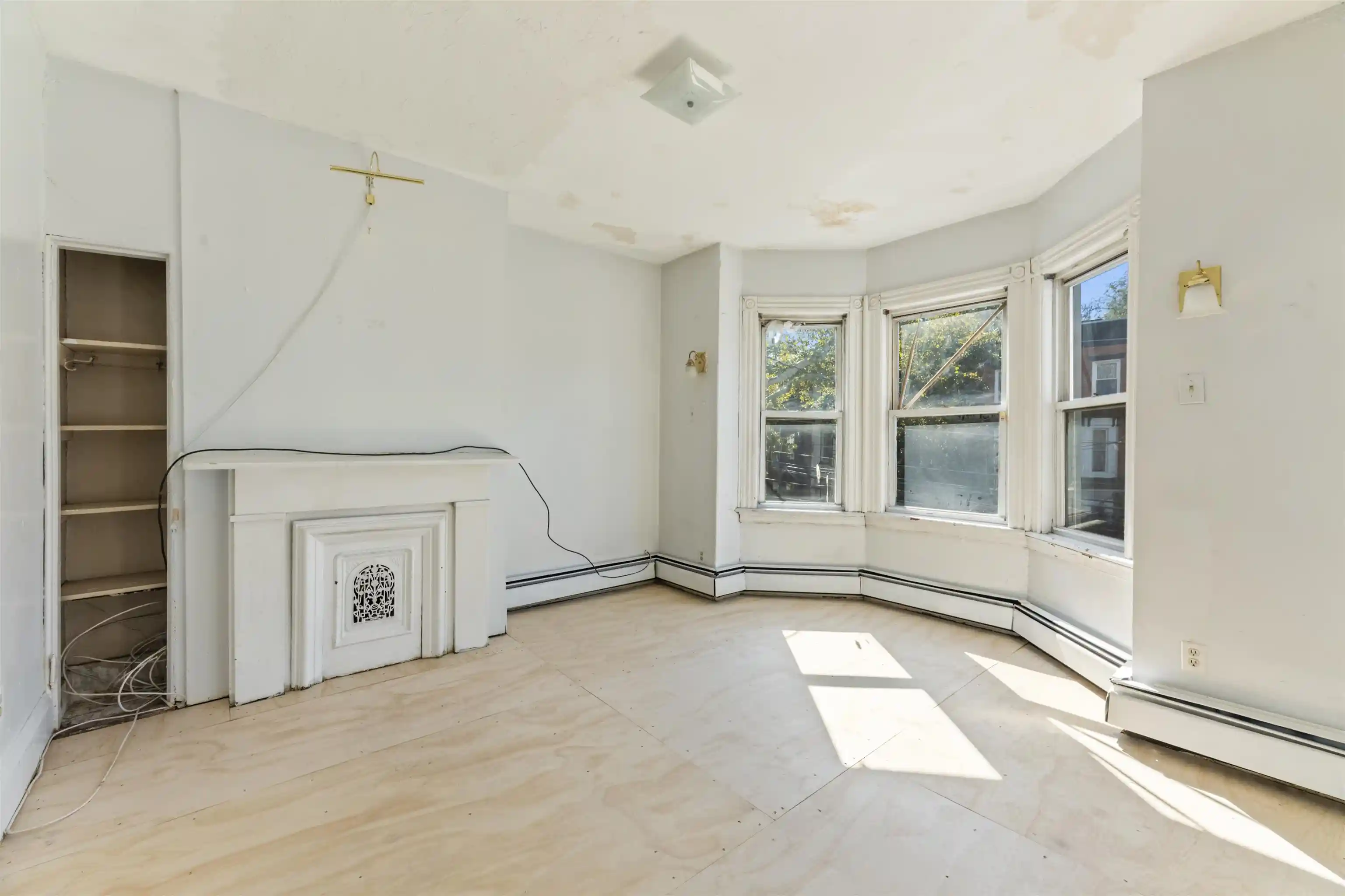 Photo 4 of Single family home for sale at 28 Belmont Ave, Jersey City, NJ 07304 | MLS# 260020466 | Listing updated on 2026-10-09