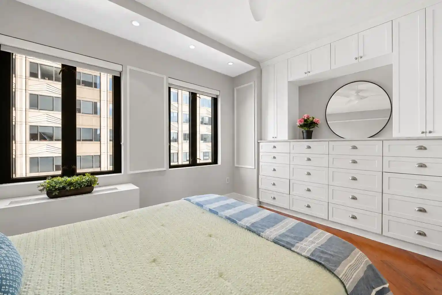 Photo 2 of Condo for sale at 105 Greene St #604, Jersey City, NJ 07302 | MLS# 260020488 | Listing updated on 2026-10-09