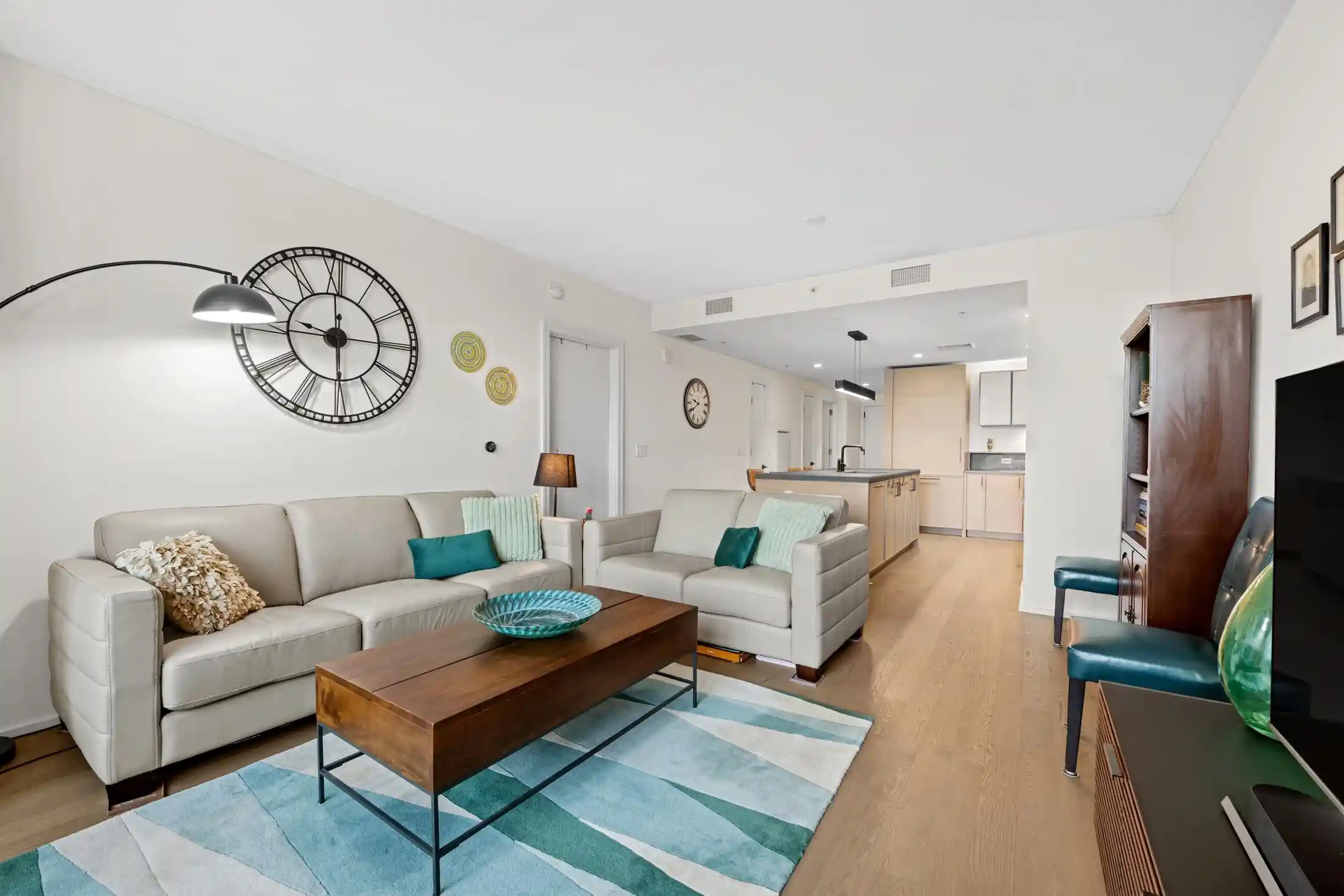 Listing Photo 2 - Condo for sale in building located at 1425 Hudson St, Hoboken, NJ 07030 - Unit #3L
