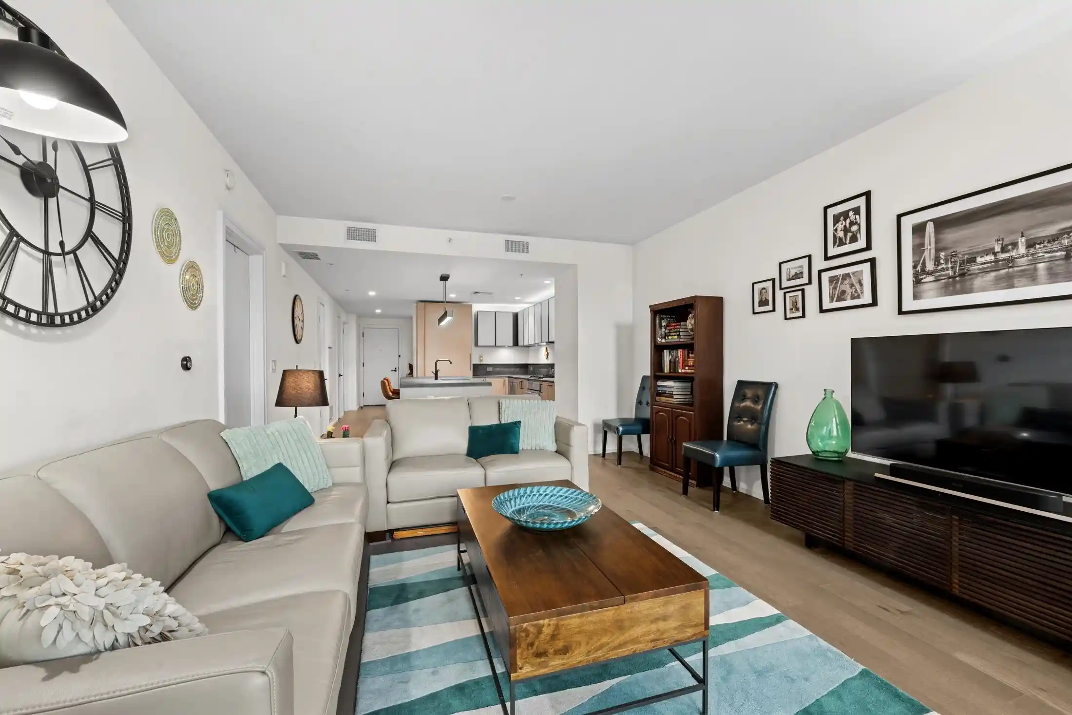 Listing Photo 4 - Condo for sale in building located at 1425 Hudson St, Hoboken, NJ 07030 - Unit #3L