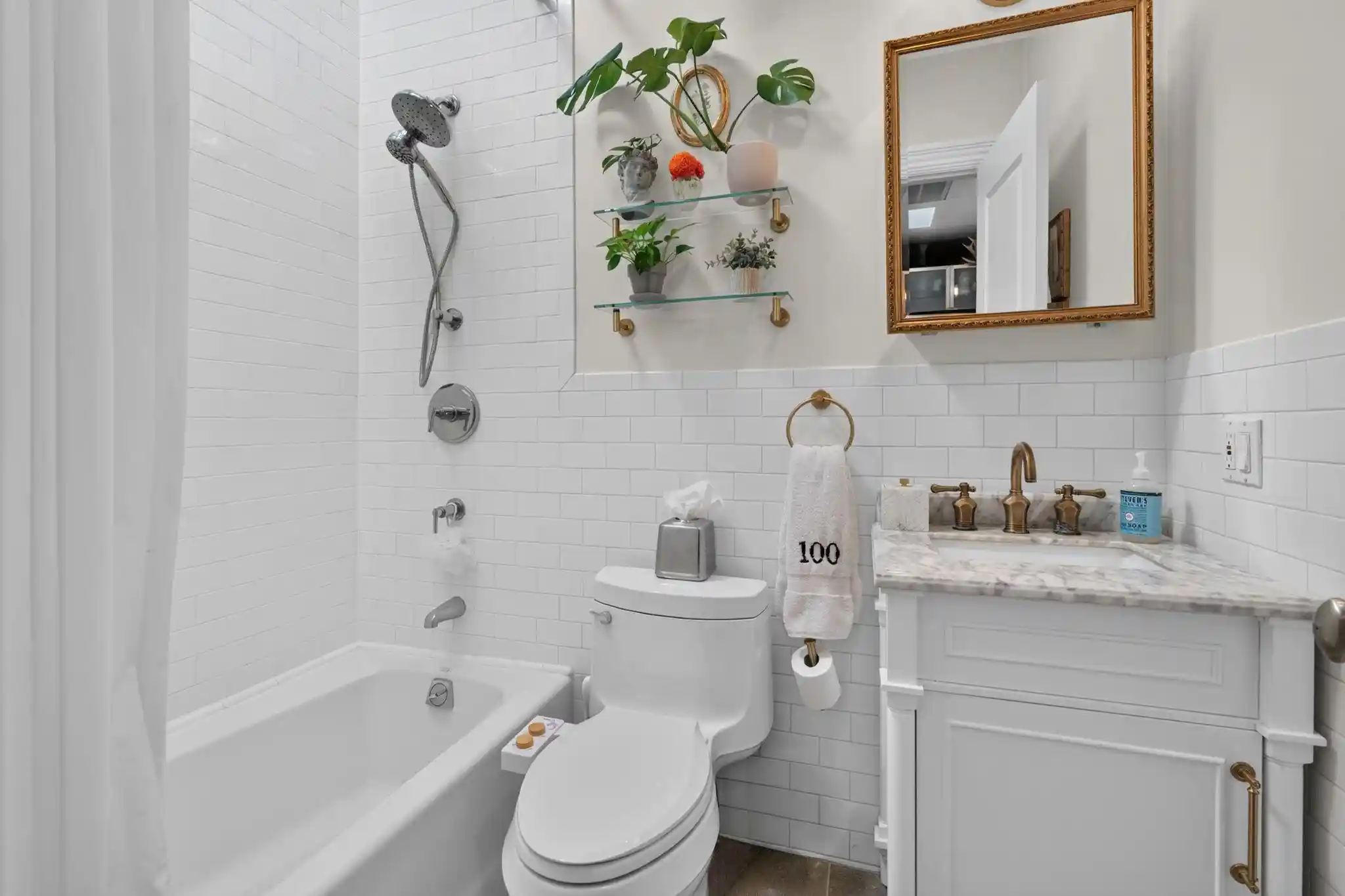 Listing Photo 4 - Condo for sale in building located at 275 5th St, Jersey City, NJ 07302 - Unit #3