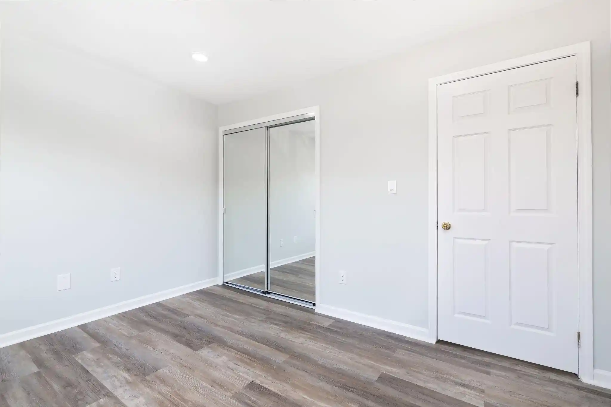Photo 3 of Condo for sale at 5 Butternut St, Jersey City, NJ 07305 | MLS# 260020634 | Listing updated on 2026-10-14