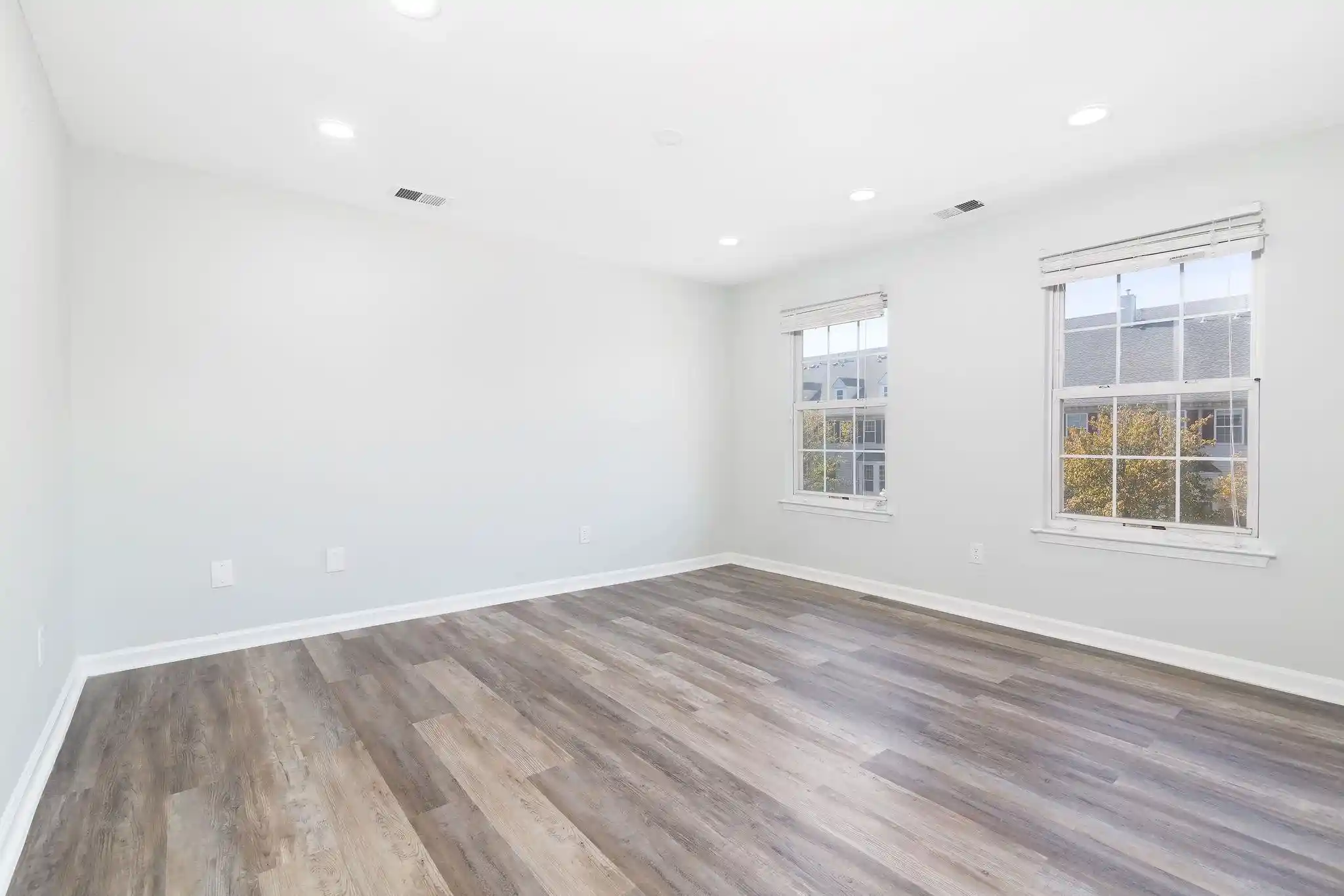 Photo 3 of Condo for sale at 5 Butternut St, Jersey City, NJ 07305 | MLS# 260020634 | Listing updated on 2026-10-14