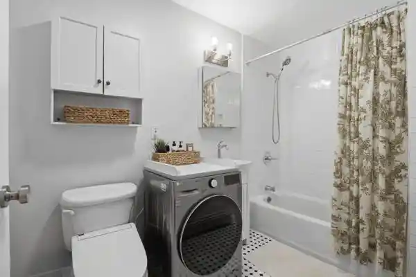 Listing Photo 4 - Condo for sale in building located at 345 7Th St, Jersey City, NJ 07302 - Unit #1L