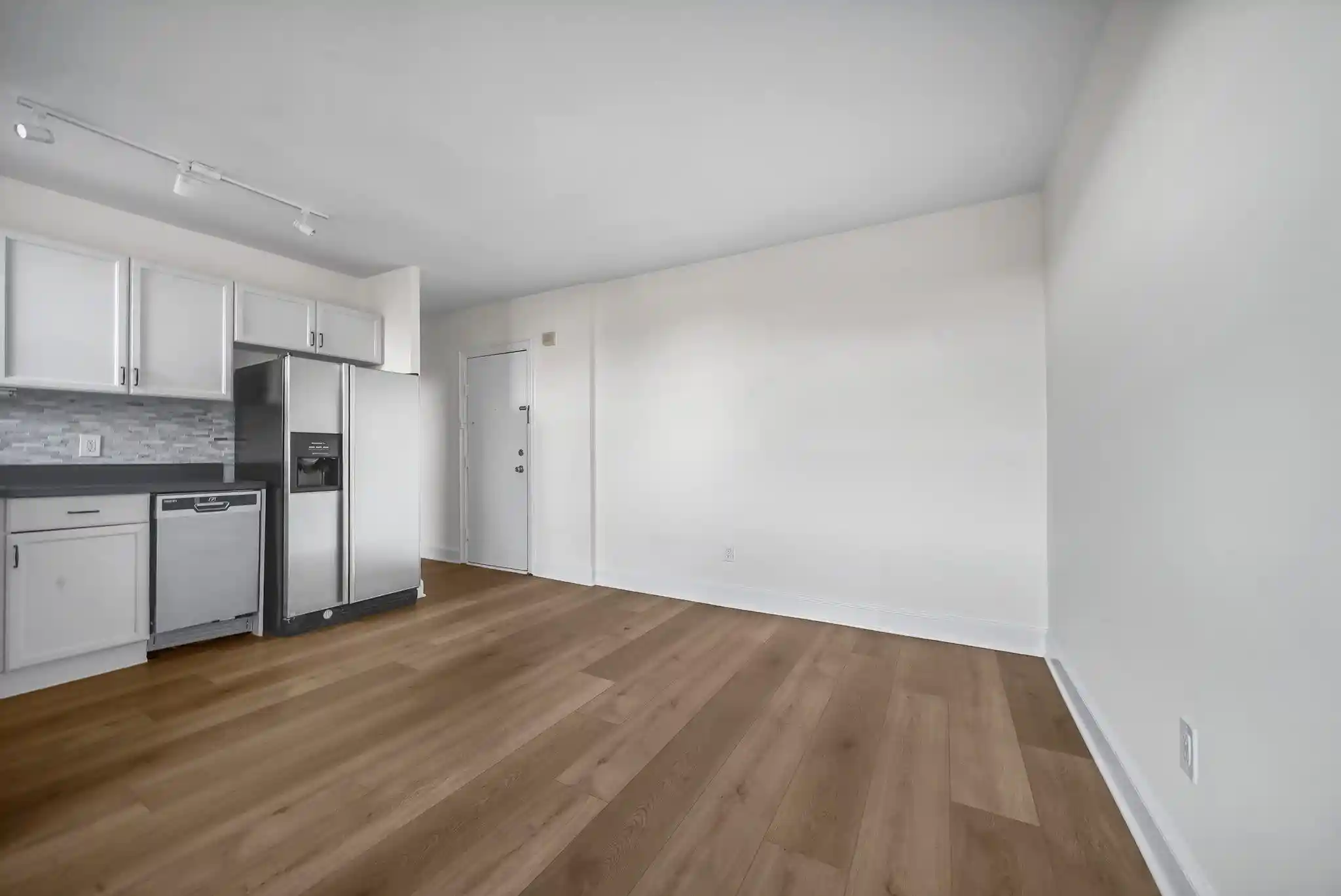 Photo 3 of Condo for sale at 164 Ogden Ave #405, Jersey City, NJ 07307 | MLS# 260020790 | Listing updated on 2026-10-15