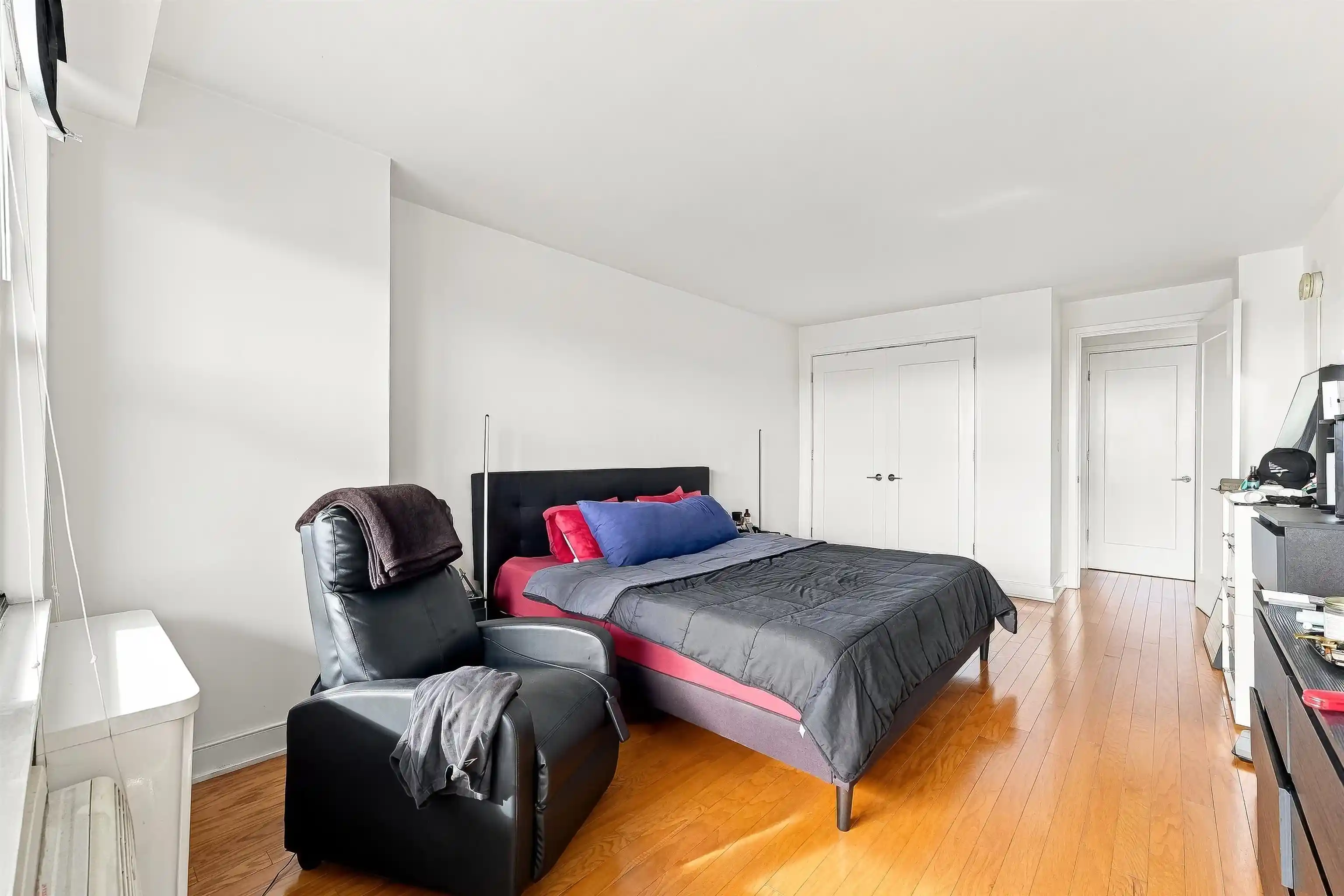 Photo 4 of Condo for sale at 500 Central Ave #1709, Union City, NJ 07087 | MLS# 260020802 | Listing updated on 2026-10-15