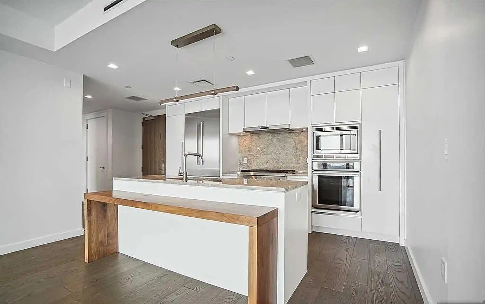 Photo 4 of Condo for sale at 320 Adolphus Ave #421, Cliffside Park, NJ 07010 | MLS# 260021240 | Listing updated on 2026-10-25
