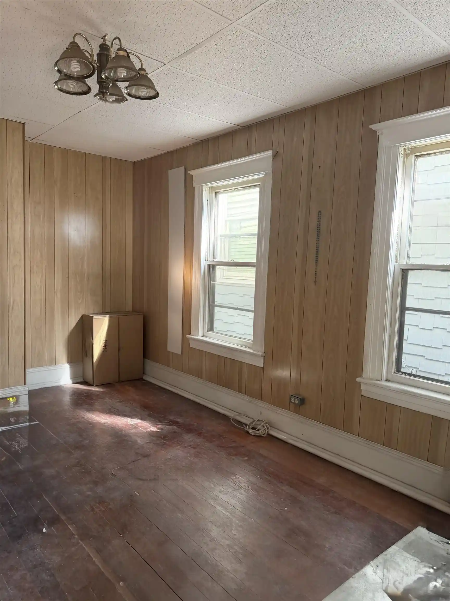 Photo 3 of House for sale at 190 Virginia Ave, Jersey City, NJ 07304 | MLS# 260021352 | Listing updated on 2026-10-23