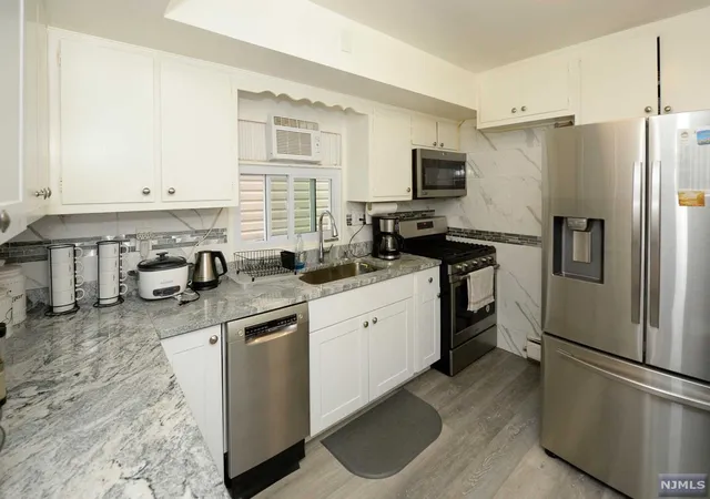 Photo 4 of Sale Pending at 138C 68Th St, Guttenberg, NJ 07093 | MLS# 22026718 | Listing updated on 2025-03-14