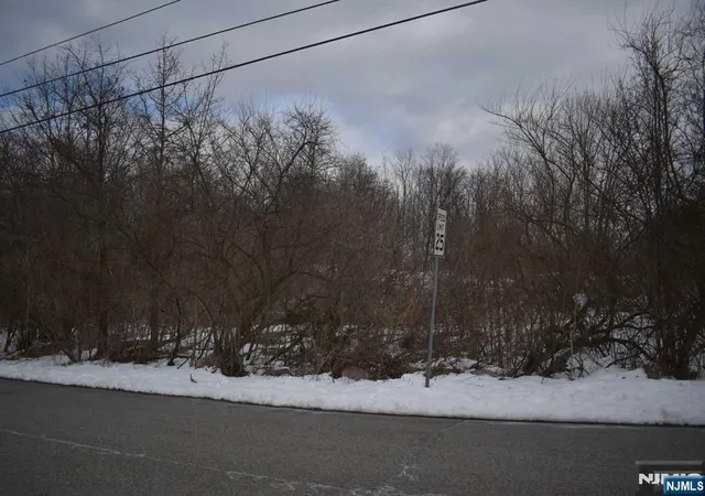 Homes for sale in West Milford, NJ | 13-19 Lakeside Rd, West Milford, NJ 07421 | MLS# 24005334