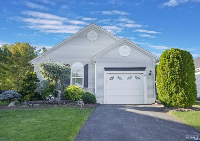 4th image of 13 Gabriella Cir, Manchester, NJ 08759 | MLS# 24033745