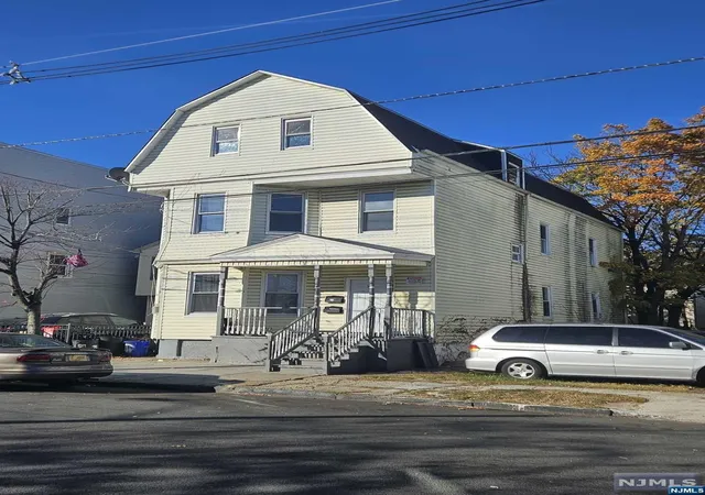 1st image of 733 S 14th St, Newark, NJ 07103 | MLS# 24036178