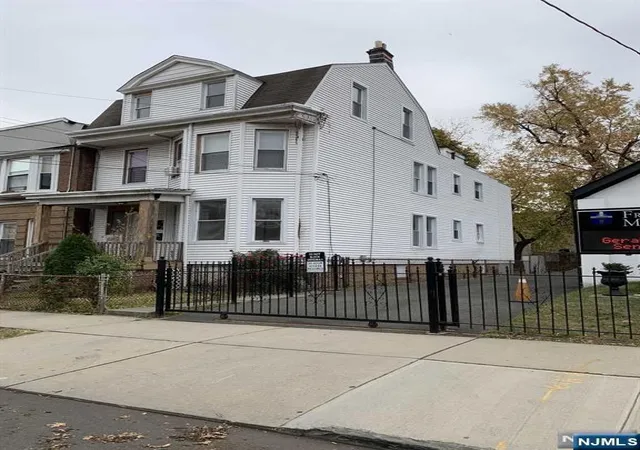 Photo 3 of Sale Pending at 115 Oraton St, Newark, NJ 07104 | MLS# 24037307 | Listing updated on 2025-03-14