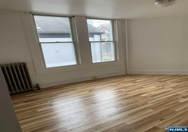 Photo 3 of Sale Pending at 115 Oraton St, Newark, NJ 07104 | MLS# 24037307 | Listing updated on 2025-03-14