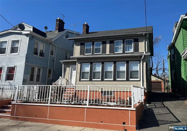 Photo 1 of Sale Pending at 1041 Hunterdon St, Newark, NJ 07112 | MLS# 25006162 | Listing updated on 2025-06-26