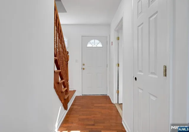 4th image of 119 Lake Shore Dr, Hewitt, NJ 07421 | MLS# 25007915