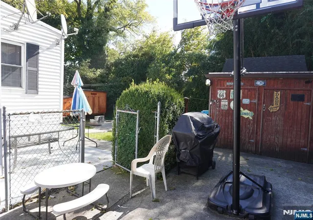 3rd image of 156 Kentucky Ave, Paterson, NJ 07503 | MLS# 25009919