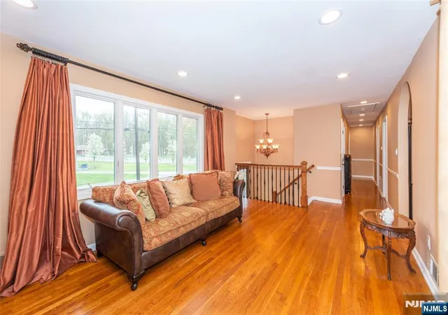 Homes for sale in Fairfield, NJ | 131 Horseneck Rd, Fairfield, NJ 07004 | MLS# 25013233