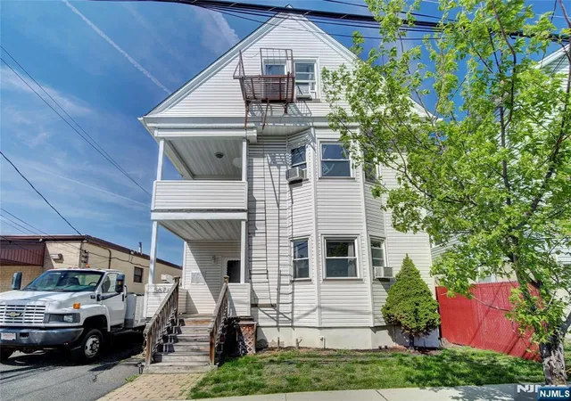 4th image of 567 Mcchesney St, Orange, NJ 07050 | MLS# 25013469