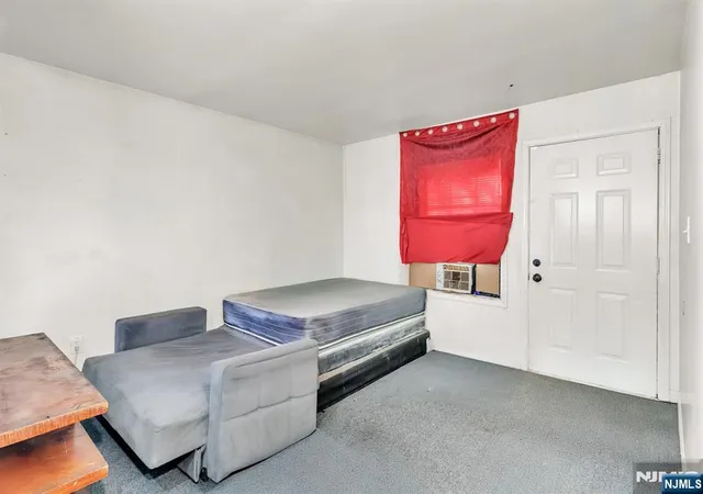 28th image of 651 653 17th St, Newark, NJ 07103 | MLS# 25018252