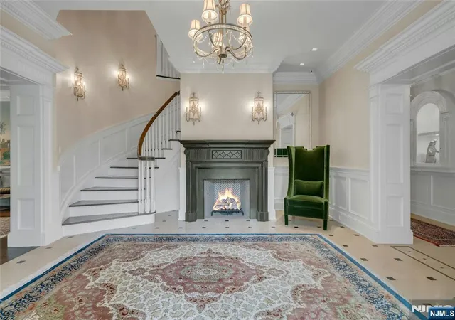 4th image of 480 Knollwood Rd, Ridgewood, NJ 07450 | MLS# 25026447