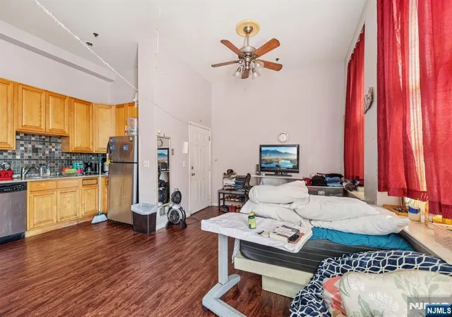 Homes for sale in Paterson City, NJ | 18 Market St, Paterson City, NJ 07501