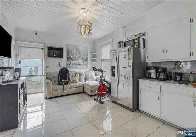 3rd image of 102 22Nd Ave, Paterson, NJ 07513 | MLS# 25026896
