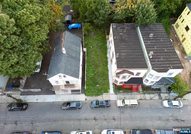 Photo 1 of Sale Pending at 309 21st Street, Irvington, NJ 07111 | MLS# 25028820 | Listing updated on 2025-12-08