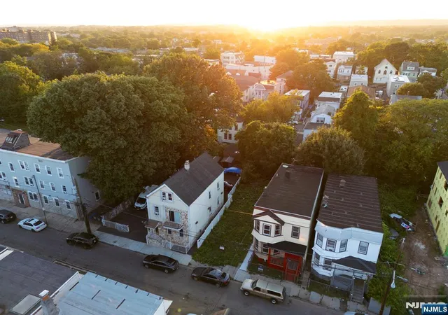Photo 4 of Sale Pending at 309 21st Street, Irvington, NJ 07111 | MLS# 25028820 | Listing updated on 2025-12-08