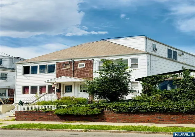 3rd image of 7 E 1St, Bayonne, NJ 07002 | MLS# 25030397