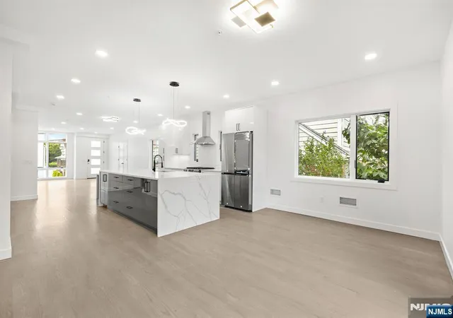 Photo 4 of Sale Pending at 93 Crescent Ave, Cliffside Park, NJ 07010 | MLS# 25031538 | Listing updated on 2025-10-10