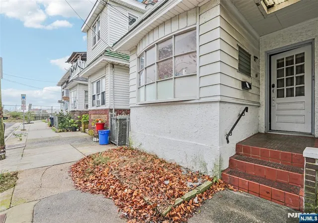Homes for sale in Atlantic City, NJ | 107 Saint Davids Pl, Atlantic City, NJ 08401 | MLS# 25033984