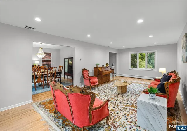 Photo 3 of Sale Pending at 6 Old Orchard Dr, Hawthorne, NJ 07506 | MLS# 25034997 | Listing updated on 2025-10-31