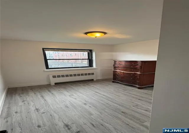 2nd image of 2335 Hudson, Fort Lee, NJ 07024