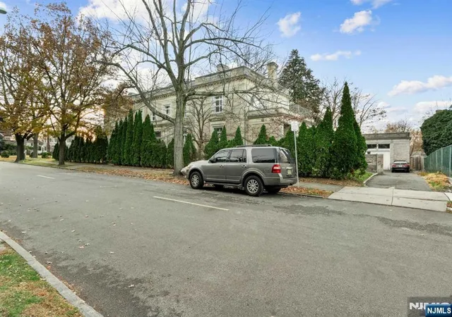 3rd image of 229-235 Ballantine Pkwy, Newark, NJ 07104 | MLS# 25041126