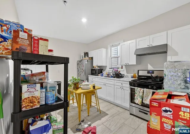 4th image of 78 Treacy Ave, Newark, NJ 07108 | MLS# 25041336