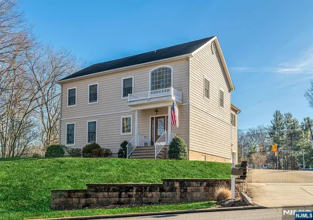 Homes for sale in Franklin Lakes, NJ | 500 Blue Hill Ter, Franklin Lakes, NJ 07417 | MLS# 25041486