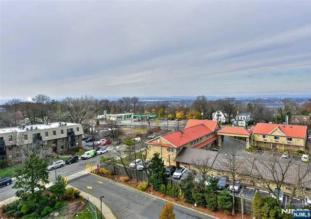 Homes for sale in Fort Lee, NJ | 555 North #8N, Fort Lee, NJ 07024 | MLS# 25041990