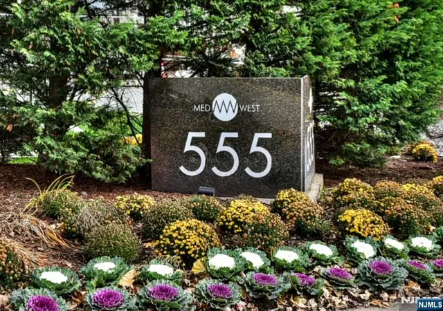 Homes for sale in Fort Lee, NJ | 555 North #8N, Fort Lee, NJ 07024 | MLS# 25041990