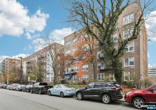 Photo 1 of Condominium at 2160 Center Ave #5N, Fort Lee, NJ 07024 | MLS# 25042023 |  | Sold on 2026-03-20