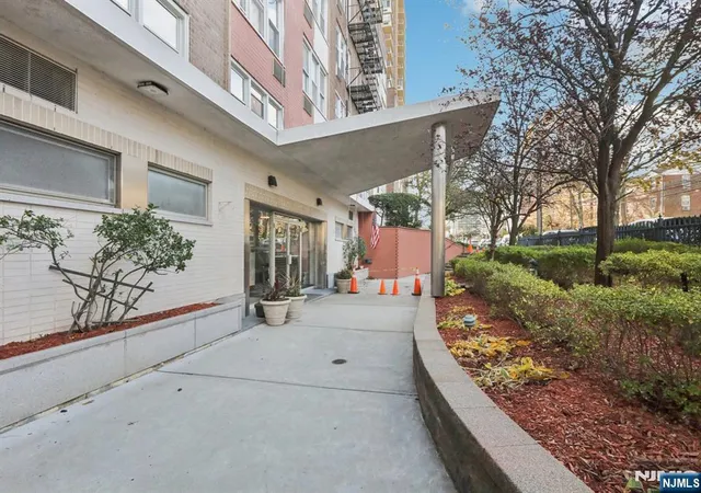 Photo 2 of Condominium at 2160 Center Ave #5N, Fort Lee, NJ 07024 | MLS# 25042023 |  | Sold on 2026-03-20