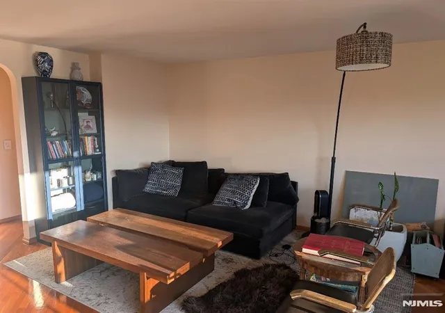 4th image of 2352 Linwood Ave, Fort Lee, NJ 07024