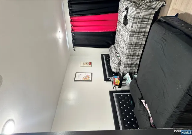 24th image of 276 Ellison St, Paterson, NJ 07501 | MLS# 25043059