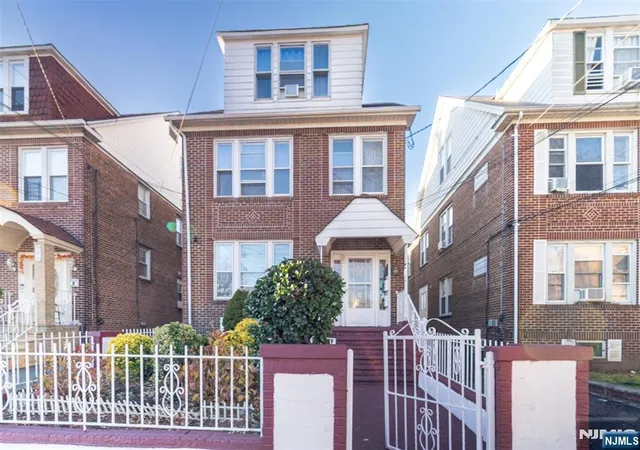 Homes for sale in Newark, NJ | 386 11th St, Newark, NJ 07107 | MLS# 25043060