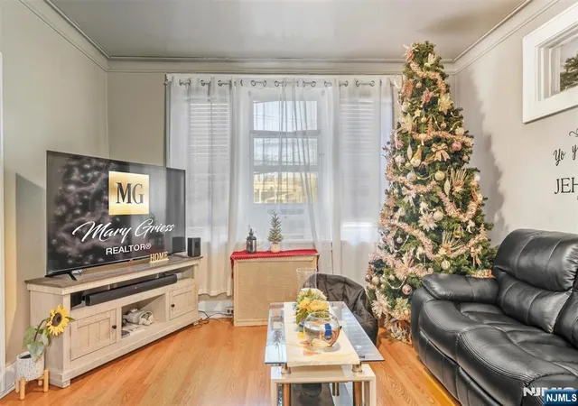 Homes for sale in Newark, NJ | 386 11Th St, Newark, NJ 07107 | MLS# 25043060