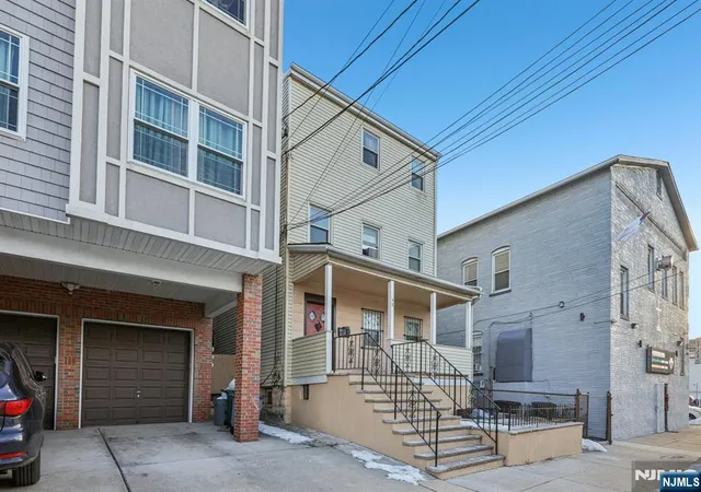 Homes for sale in Elizabethport, NJ | 48 Atlantic St, Elizabethport, NJ 07206 | MLS# 25043910