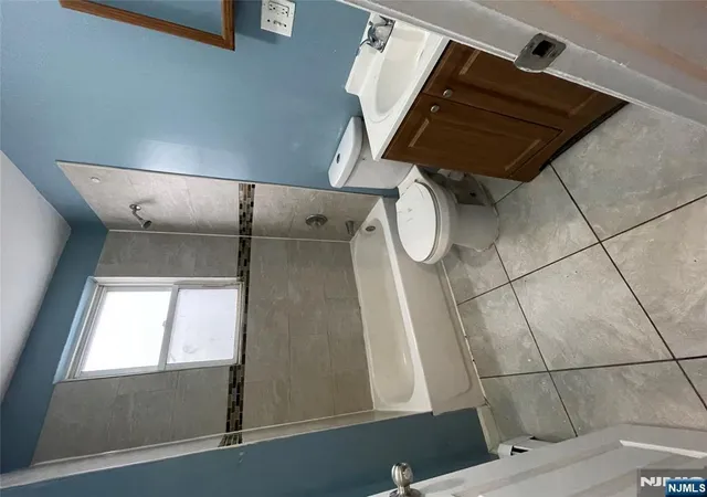 7th image of 522 Mulberry St, Newark, NJ 07114 | MLS# 25044030