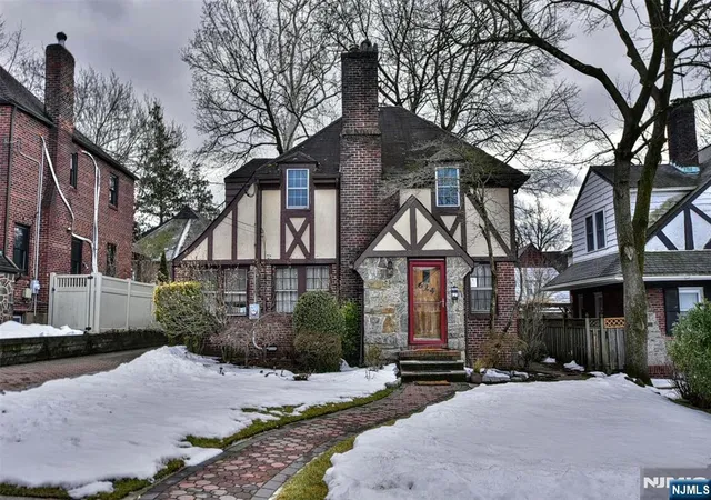 4th image of 624 Ramapo Rd, Teaneck, NJ 07666 | MLS# 26001132