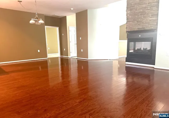 5th image of 143 Valencia Dr, Monroe Township, NJ 08831 | MLS# 26001146